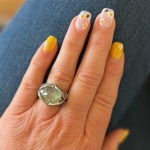 Gorgeous Vintage Prehnite Sterling Silver Ring